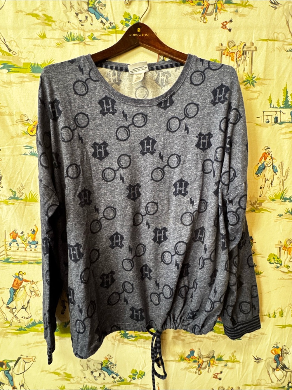 Warner Bros. Heather Blue top with drawstring waist. Size XL Harry Potter